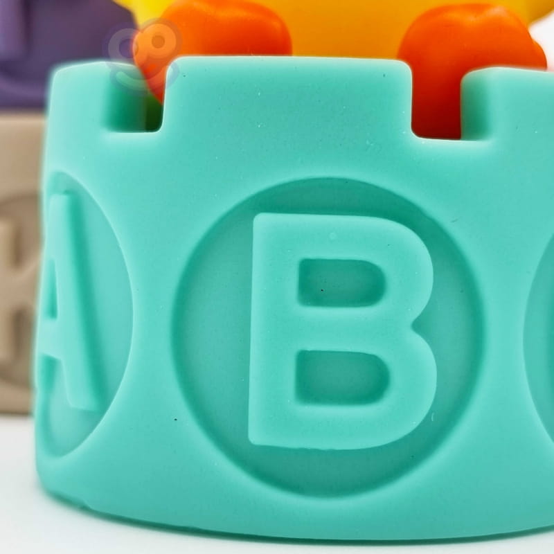 لعبة المكعبات التعليمية مع الحروف والرموز - KIDSBOX